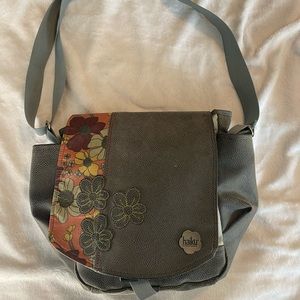 Haiku Messenger Bag